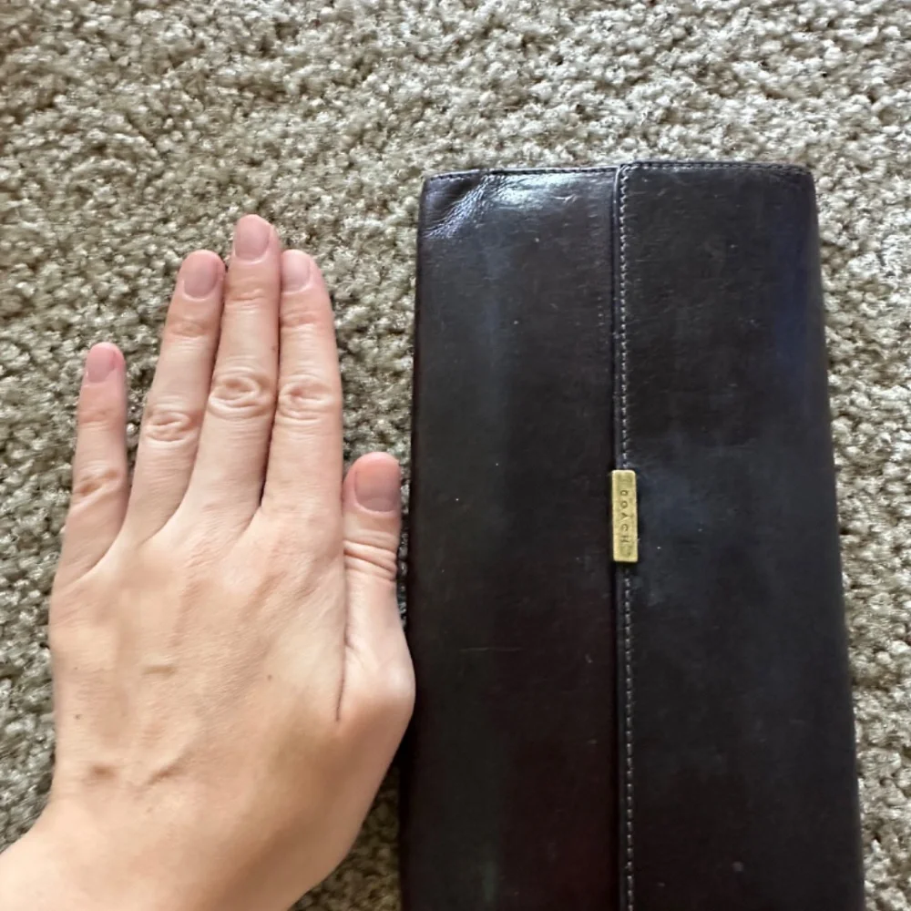 Coach Dark Brown Vintage Genuine Leather Snap-On Credit Card Bifold Long Wallet - Picture 11 of 12